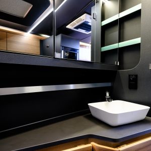 Caravan Bereich Bad mit LED-Stripes